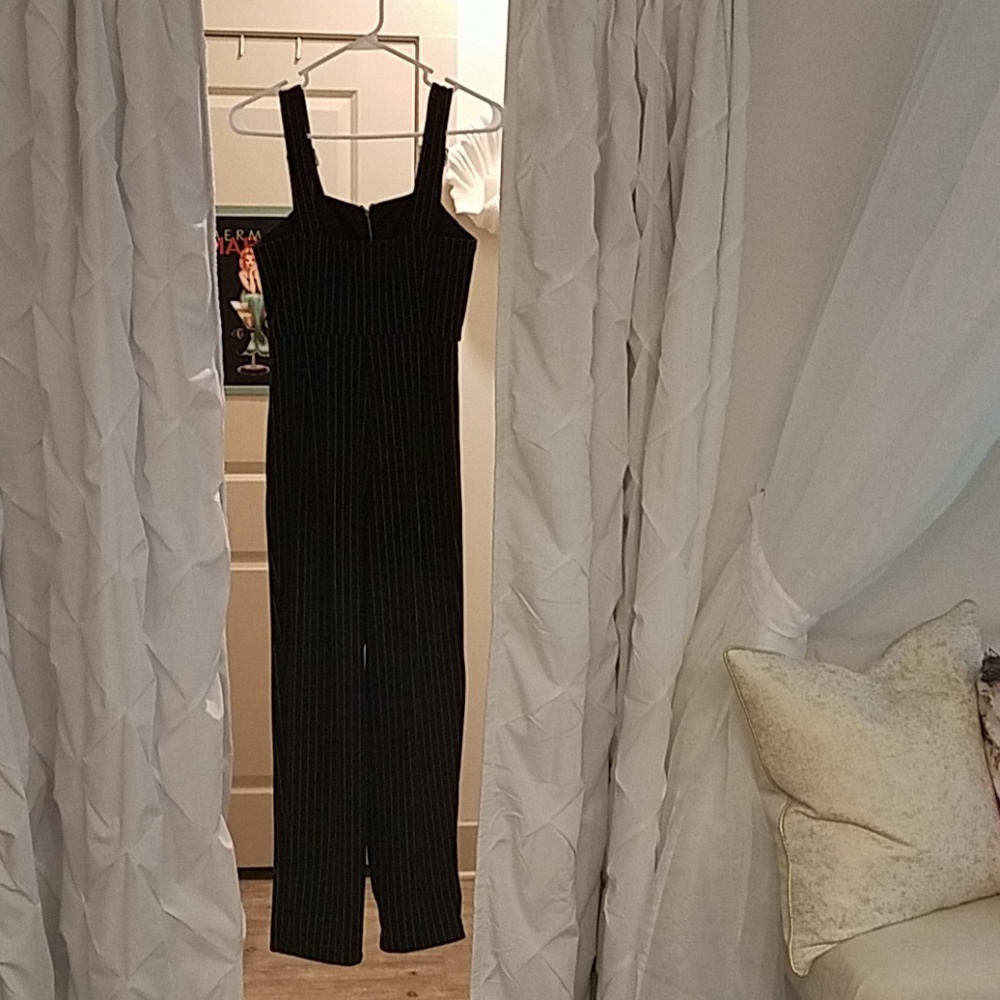 PINSTRIPED ROMPER. FOREVER 21.